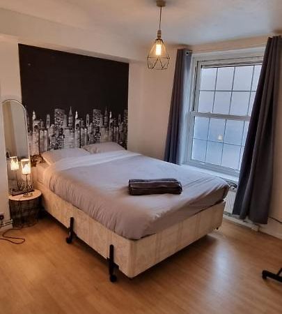 Property In Brixton Лондон Екстер'єр фото